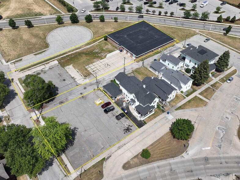 More Photos Of 200 N 13th St, Bay City Warehouse For Lease