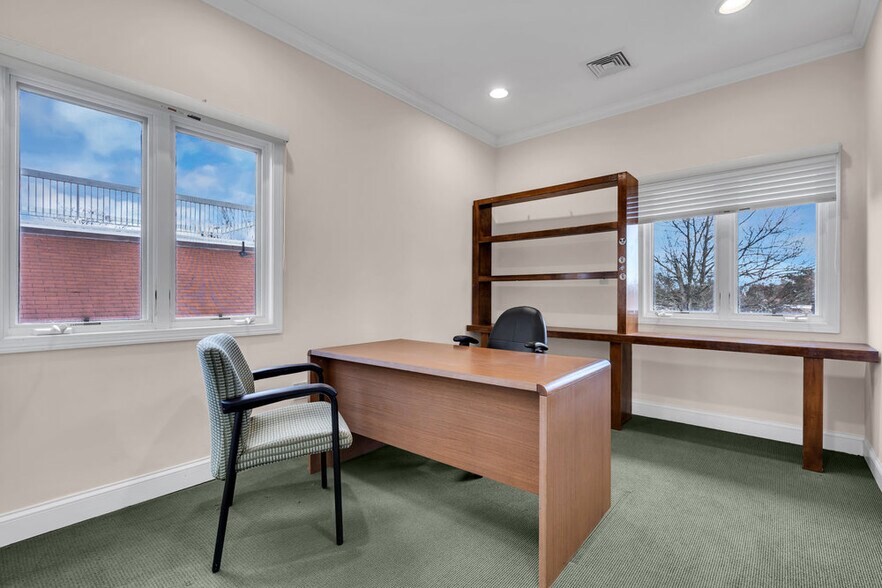 More Photos Of 1 Dag Hammarskjold Blvd, Howell Medical For Lease