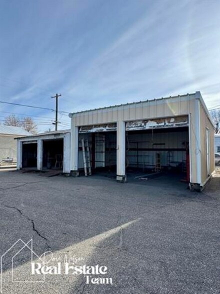 More Photos Of 515 N Lennox St, Casper Industrial For Sale