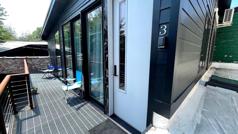More Photos Of , Hudson General Retail For Sale
