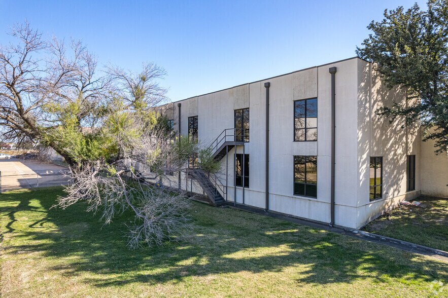More Photos Of 1700 Columbian Club Dr, Carrollton Manufacturing For Sale