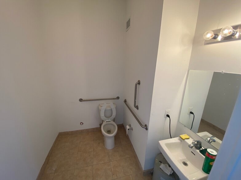 More Photos Of 1609-1611 Springfield Ave, Maplewood Apartments For Lease