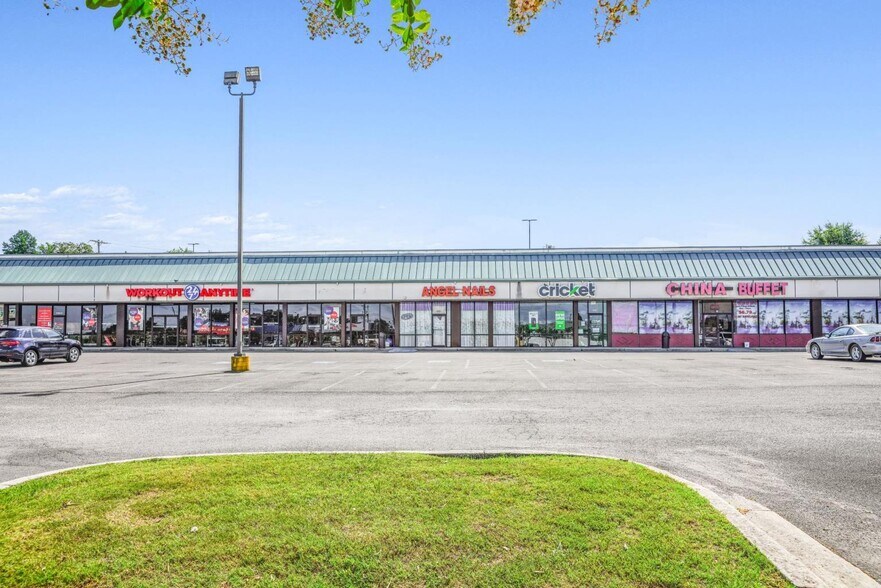 More Photos Of 2044 US Highway 431, Boaz Freestanding For Lease