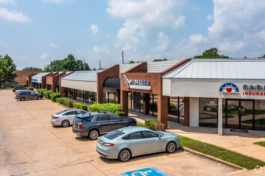 More Photos Of 7104 S Mingo Rd, Tulsa Unknown For Lease