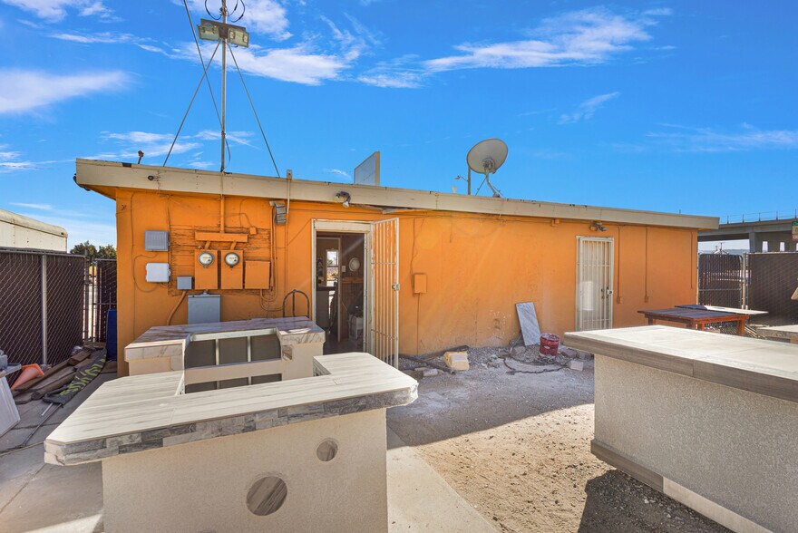 More Photos Of 9464 Hesperia Rd, Hesperia Freestanding For Sale