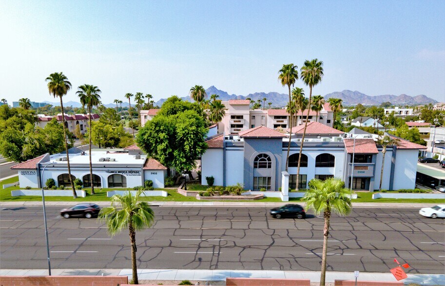 More Photos Of 3102-3104 E Indian School Rd, Phoenix Office For Sale