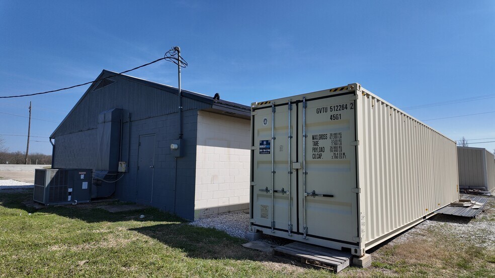 More Photos Of 5467 N Main St, Joplin Freestanding For Sale