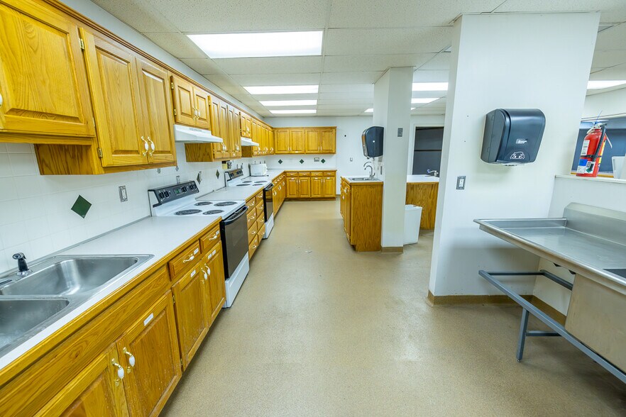 More Photos Of 800 SW 150 Hwy, Lee's Summit Office For Sale