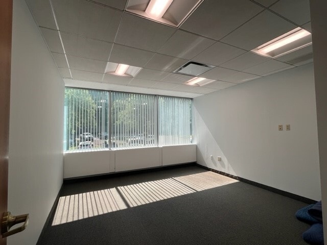 More Photos Of 118 N Bedford Rd, Mount Kisco Office For Lease