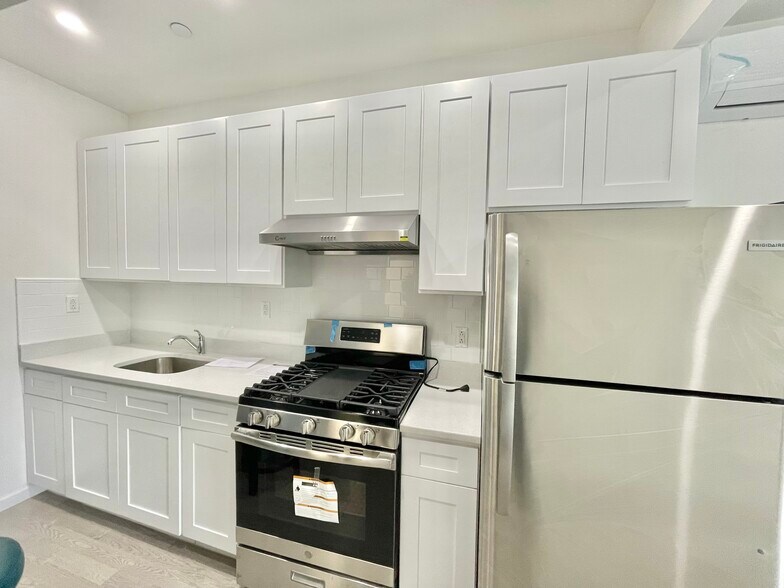 More Photos Of 150-30 12th Ave, Whitestone Apartments For Sale