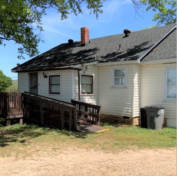 More Photos Of 4003 Old Buncombe Rd, Greenville Office Residential For Sale
