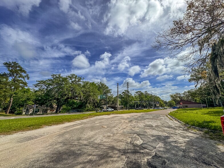 More Photos Of 615 Old Hospital Dr, Brooksville Land For Sale