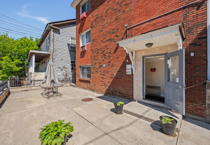 More Photos Of 105 Milne St, Bridgeport Multifamily For Sale