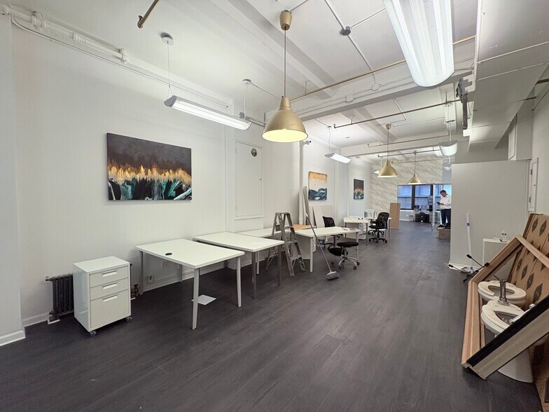More Photos Of 39-41 W 38th St, New York Loft Creative Space For Lease