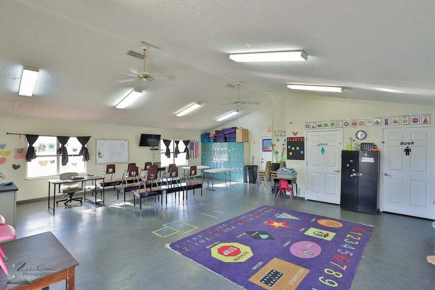 More Photos Of 6000 Buffalo Gap Rd, Abilene Daycare Center For Sale