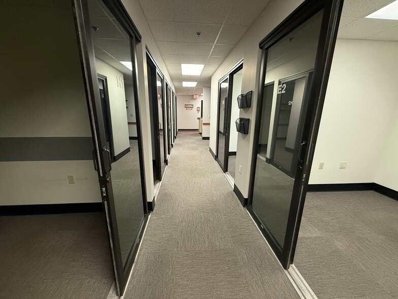 More Photos Of 3415 Golden Rd, Tyler Office For Sale