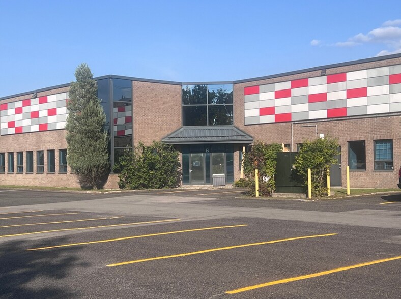 More Photos Of 9655 Rue Ignace, Brossard Warehouse For Lease