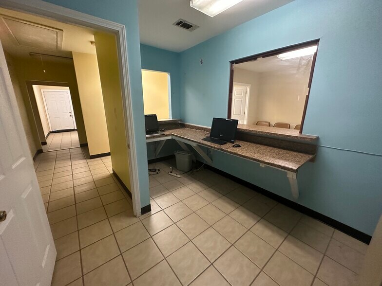 More Photos Of 8736 Chef Menteur Hwy, New Orleans Medical For Lease