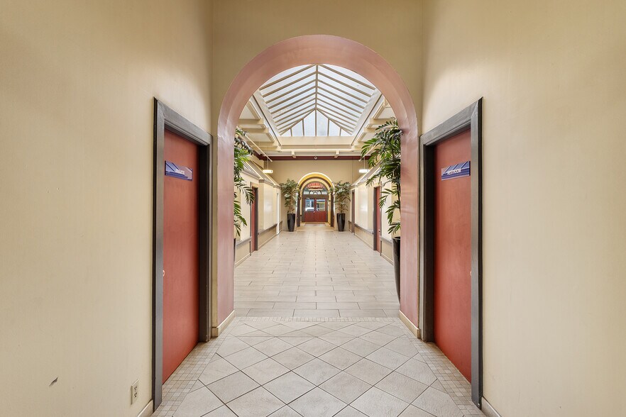 More Photos Of 184 13th St, Oakland Apartments For Sale