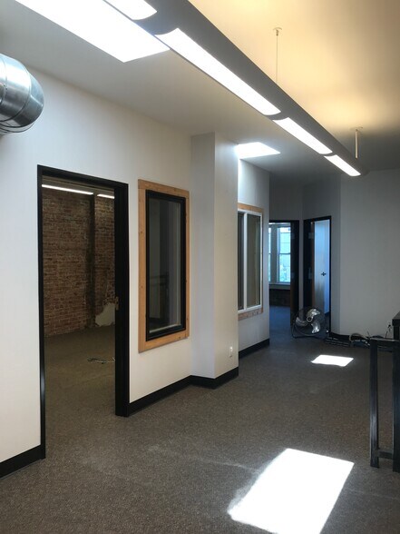 More Photos Of 482 S Broadway, Denver Storefront Retail Office For Lease
