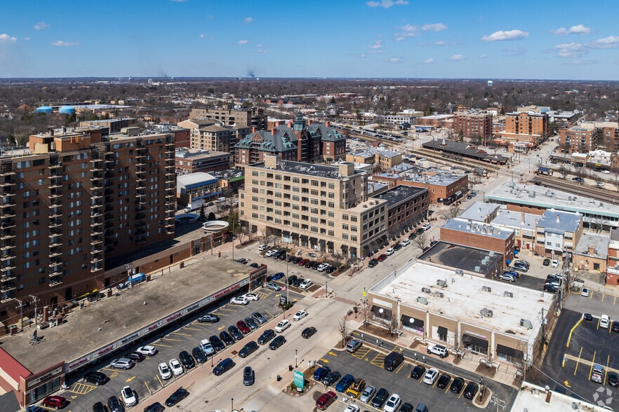 More Photos Of 2-18 S Dunton Ave, Arlington Heights Apartments For Sale
