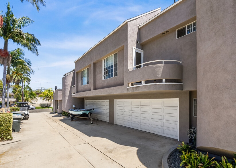 More Photos Of 181 Cecil Pl, Costa Mesa Multifamily For Sale