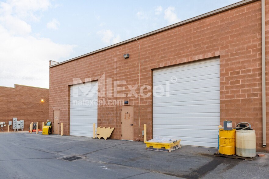 More Photos Of 4012 S River Rd, St George Warehouse For Lease