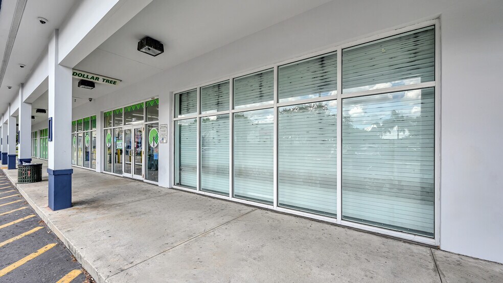 More Photos Of 19650-19674 NW 27th Ave, Miami Gardens Storefront For Lease