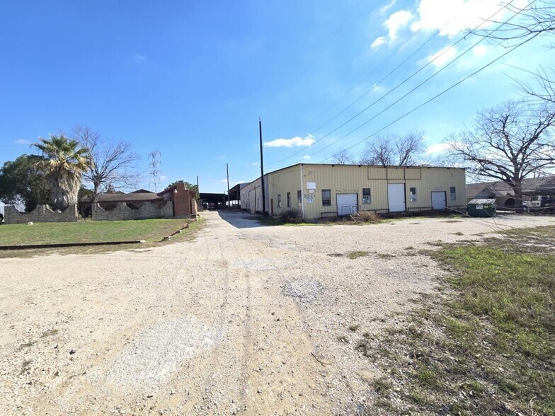 Primary Photo Of 8210 New Laredo Hwy, San Antonio Industrial For Sale