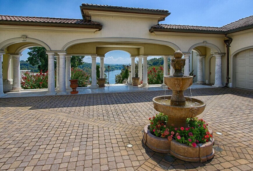 More Photos Of 5628 Lyons View Pike, Knoxville Lodge Meeting Hall For Sale