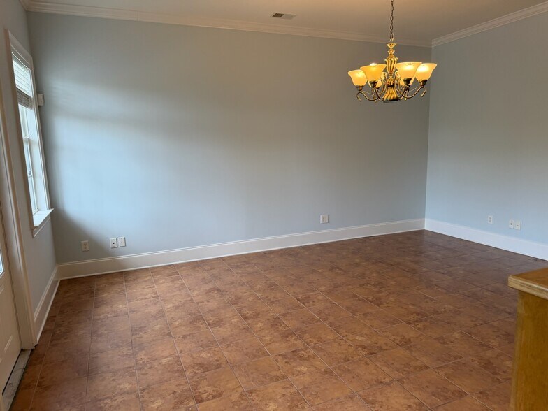 More Photos Of 20 Townlee Ln, Lugoff Office For Lease