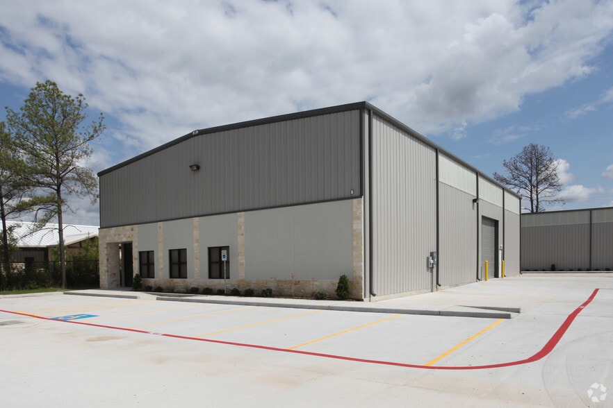 Primary Photo Of 10210 Fairbanks North Houston Rd, Houston Warehouse For Lease