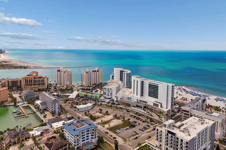 More Photos Of 400 Coronado Dr, Clearwater Beach Hotel For Lease