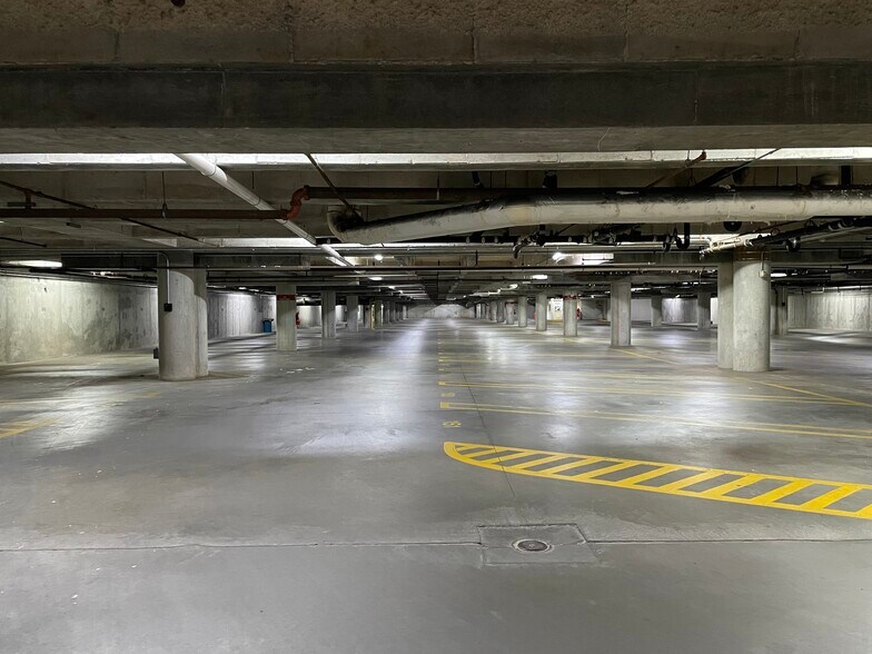 More Photos Of 1 Energy Pl, Pensacola Office For Sale