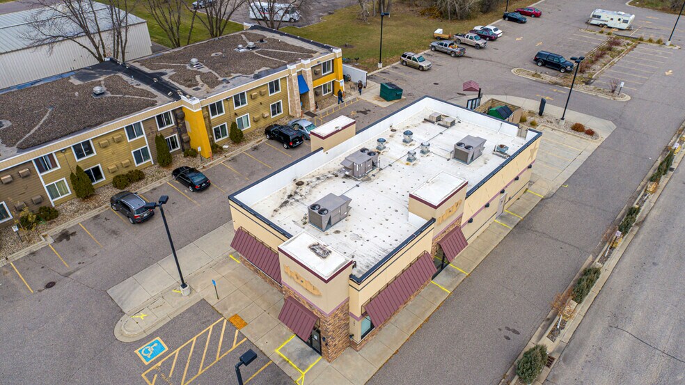 More Photos Of 101 W Lind St, Mankato Fast Food For Sale