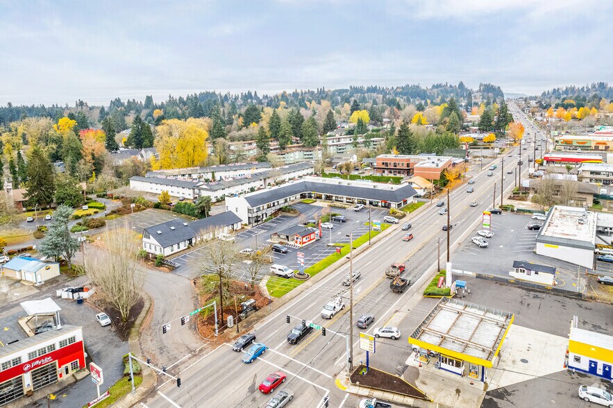 More Photos Of 12950 SW Pacific Hwy, Tigard Storefront Retail Office For Lease