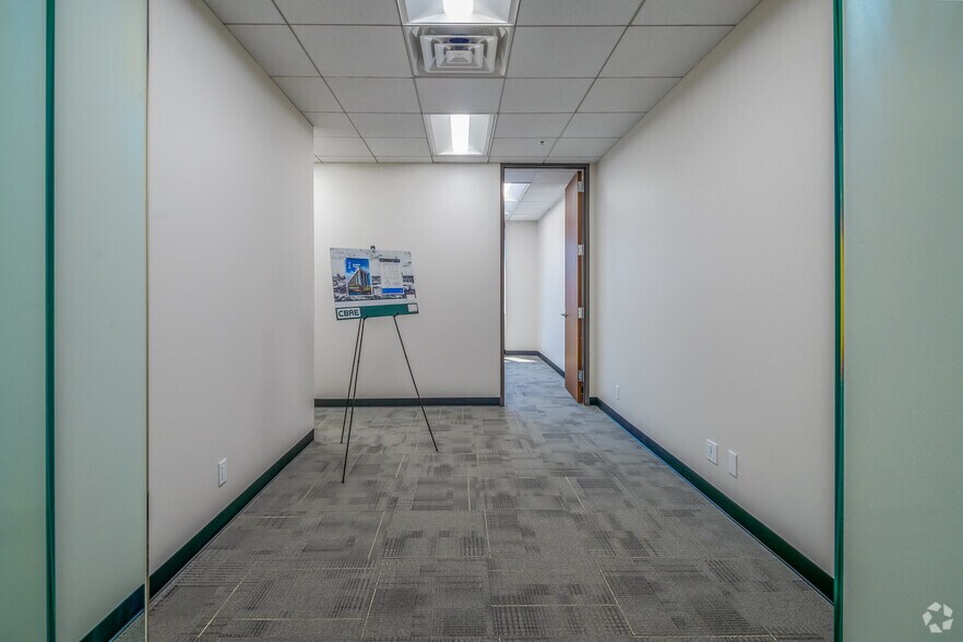 More Photos Of 711 Navarro St, San Antonio Office For Lease