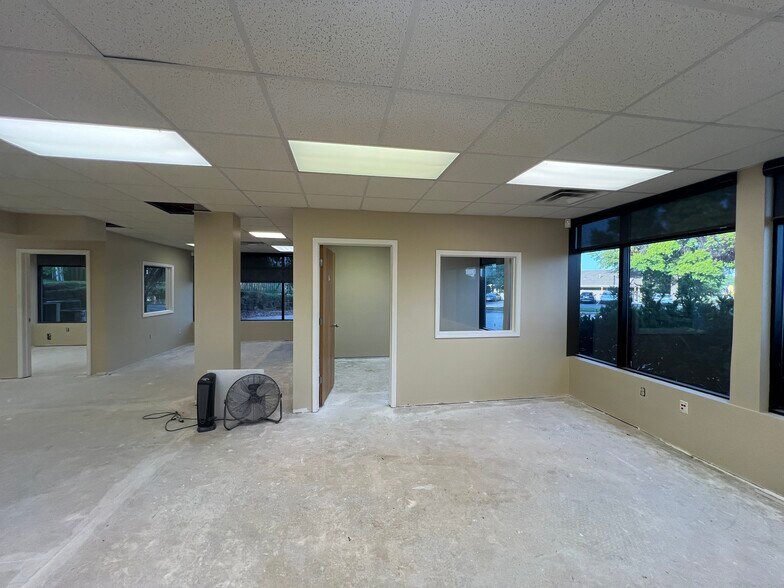 More Photos Of 510-512 NW Mock Ave, Blue Springs Medical For Lease