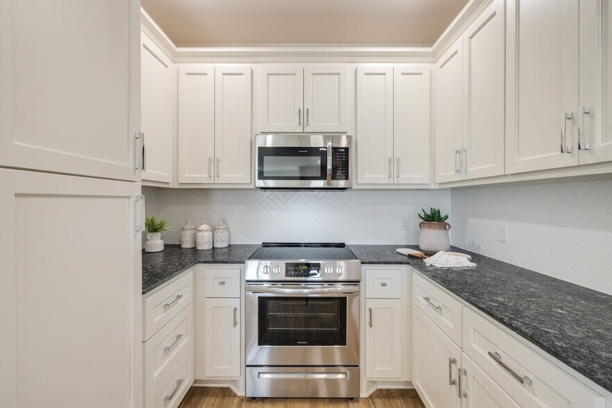 More Photos Of 1010 Lovers Lane ln, Perkins Apartments For Sale