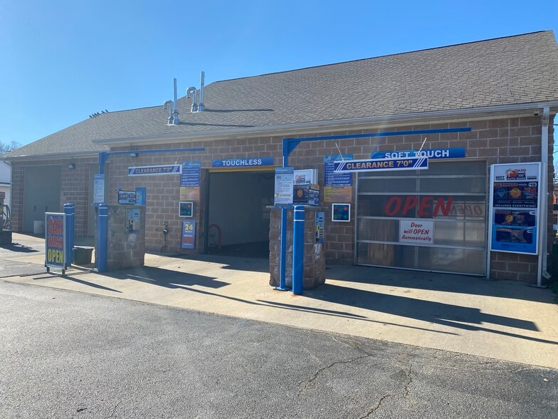 More Photos Of 127 W Main St, Stafford Springs Carwash For Sale