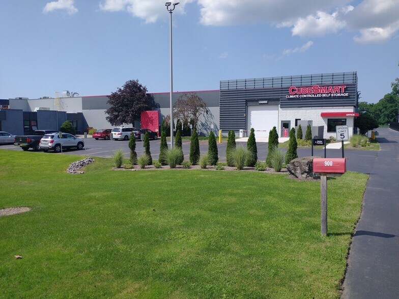 More Photos Of 900 W Linden Ave, Rochester Unknown For Lease