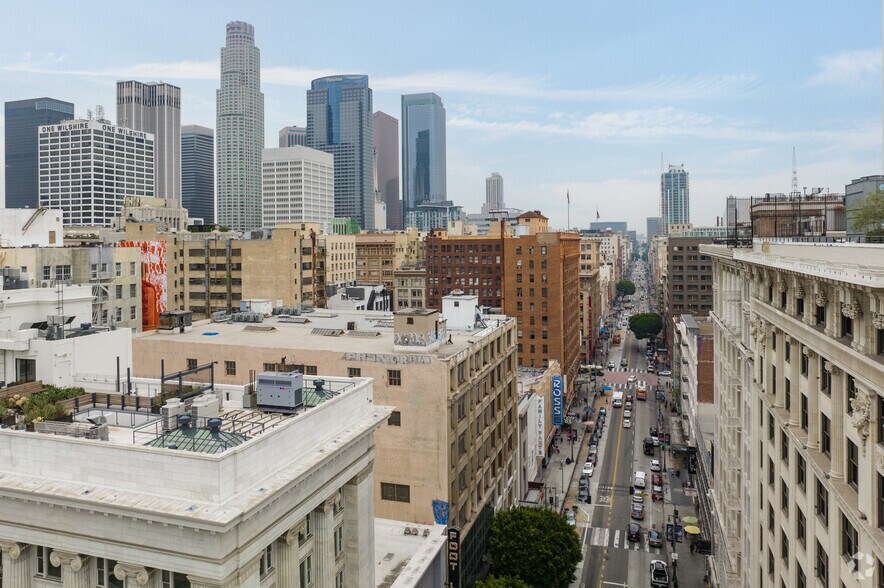 More Photos Of 737 S Broadway, Los Angeles Loft Creative Space For Sale