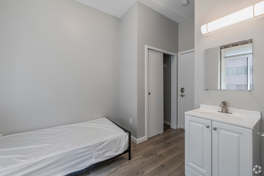 More Photos Of 392 11th St, Oakland Apartments For Sale