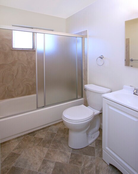 More Photos Of 545 Hampshire Ave, Redwood City Apartments For Sale