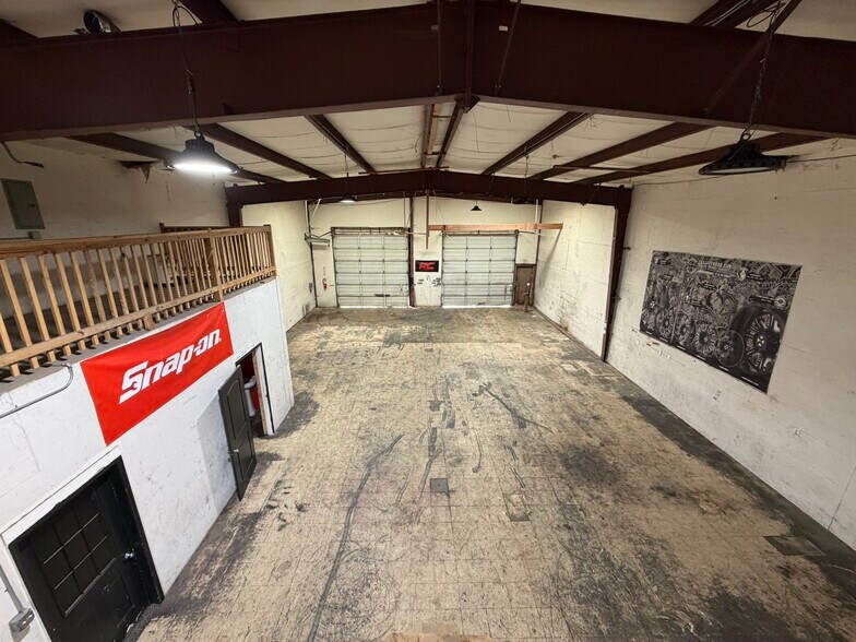 More Photos Of 3803 Paris Rd, Chalmette Warehouse For Sale