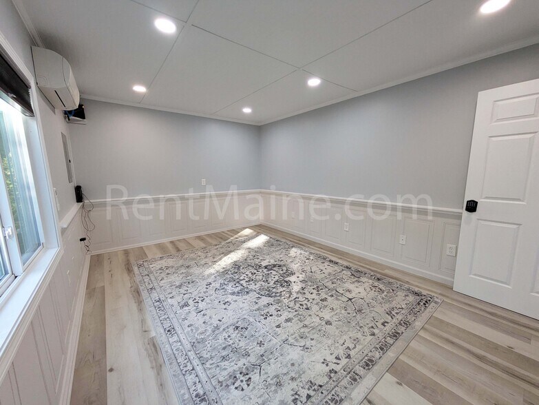 More Photos Of 40 Western Ave, Hampden Office For Lease