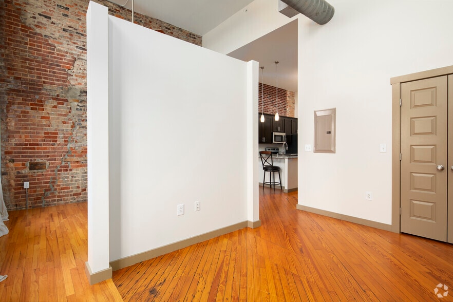 More Photos Of 307 2nd Ave SE, Decatur Apartments For Lease