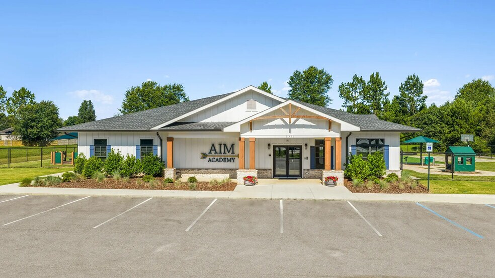 More Photos Of 11461 US 231, Meridianville Daycare Center For Sale