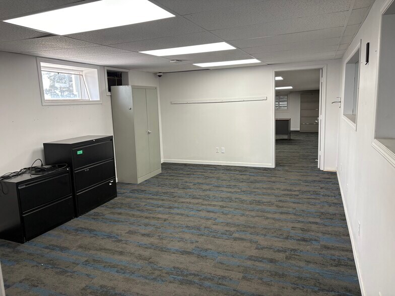 More Photos Of 2905 N Lincoln Rd, Escanaba General Retail For Sale