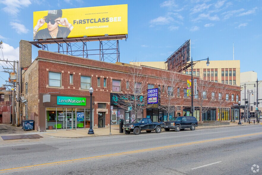 More Photos Of 4006-4012 N Milwaukee Ave, Chicago Storefront Retail Office For Lease